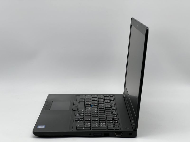 Ноутбук Dell Latitude 5590, i5-7300U, 8 GB, 120 GB, 1366x768 15 TN, Intel HD Graphics 620 3123558230 фото