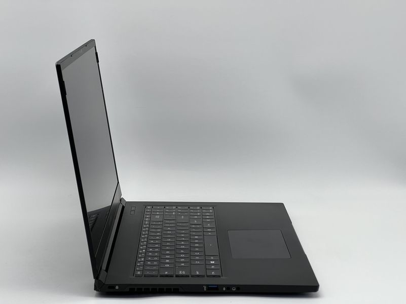 Ноутбук Maingear Vector Pro 17 MG-VCP17I-3070, i7-11800H, 16 GB, 960 GB, 1920x1080 17 IPS, NVIDIA GeForce RTX 3070 3062081076 фото